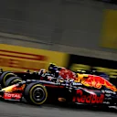 Max Verstappen (NED) Red Bull Racing RB12 battles with Carlos Sainz jr (ESP) Scuderia Toro Rosso STR11 for position at Formula One World Championship, Rd21, Abu Dhabi Grand Prix, Race, Yas Marina Circuit, Abu Dhabi, UAE, Sunday 27 November 2016.