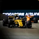 Jolyon Palmer (GBR) Renault Sport F1 Team RS17 at Formula One World Championship, Rd14, Singapore Grand Prix, Race, Marina Bay Street Circuit, Singapore, Sunday 17 September 2017. © Mirko Stange/Sutton Images