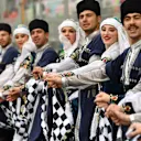 Traditional dancers on the grid at Formula One World Championship, Rd4, Azerbaijan Grand Prix, Race, Baku City Circuit, Baku, Azerbaijan, Sunday 29 April 2018. © Mark Sutton/Sutton Images