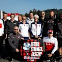 Marcus Ericsson, Alfa Romeo Sauber F1 Team, Charles Leclerc, Alfa Romeo Sauber F1 Team and members of the Alfa Romeo Sauber F1 Team, Haas F1 Team and Williams F1 Team send a get well message to injured Indycar driver Robert Wickens at Formula One World Championship, Rd13, Belgian Grand Prix, Race, Spa Francorchamps, Belgium, Sunday 26 August 2018. © Andy Hone/LAT/Sutton Images