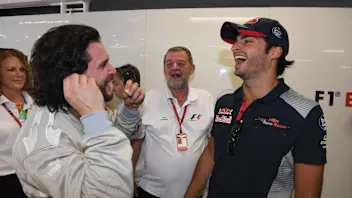 F1 Experiences 2-Seater passenger Kit Harington (GBR) Actor and Carlos Sainz jr (ESP) Scuderia Toro