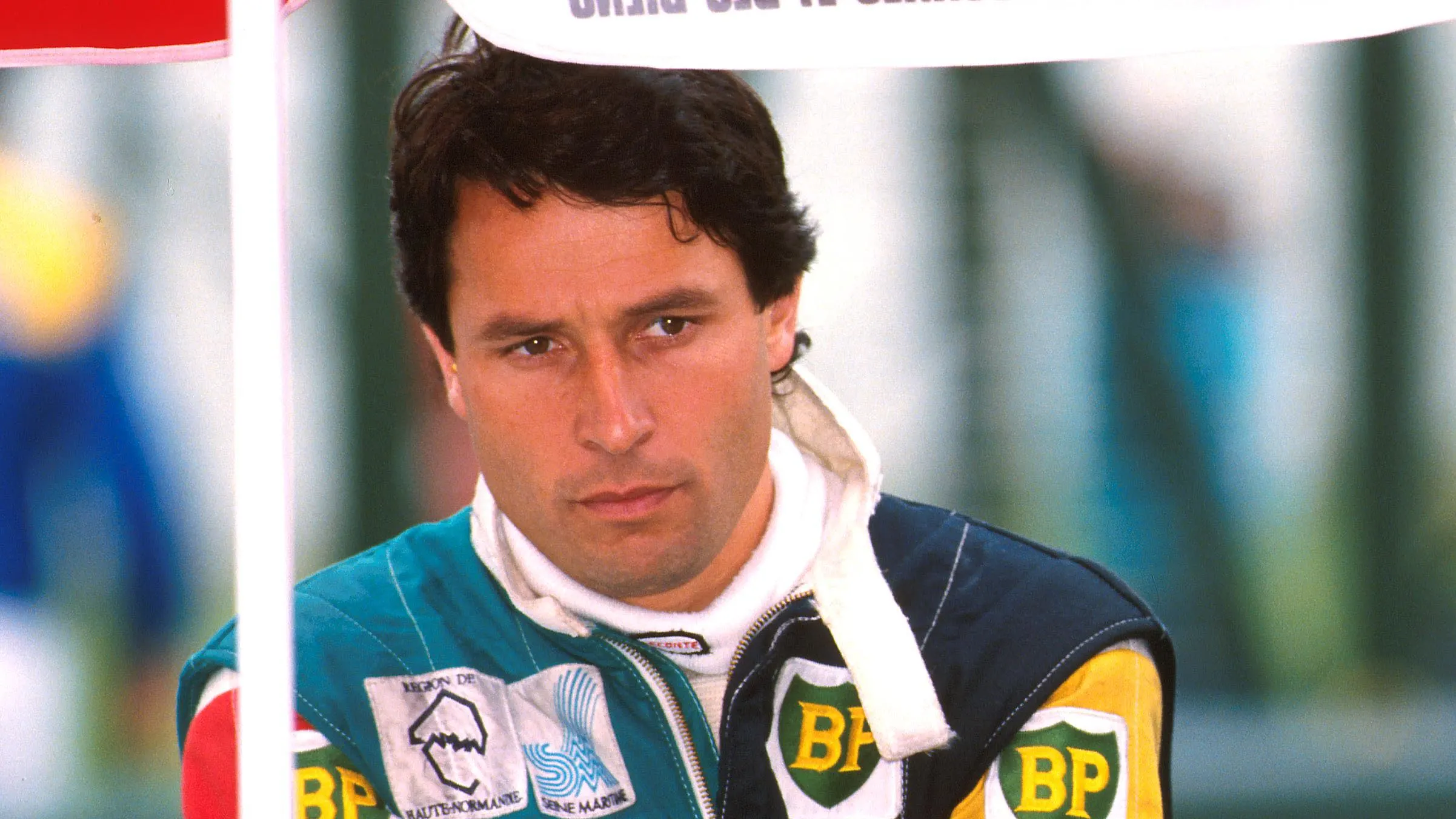 Philippe Alliot (ITA) and team boss Gerard Larrousse
Formula One World Championship