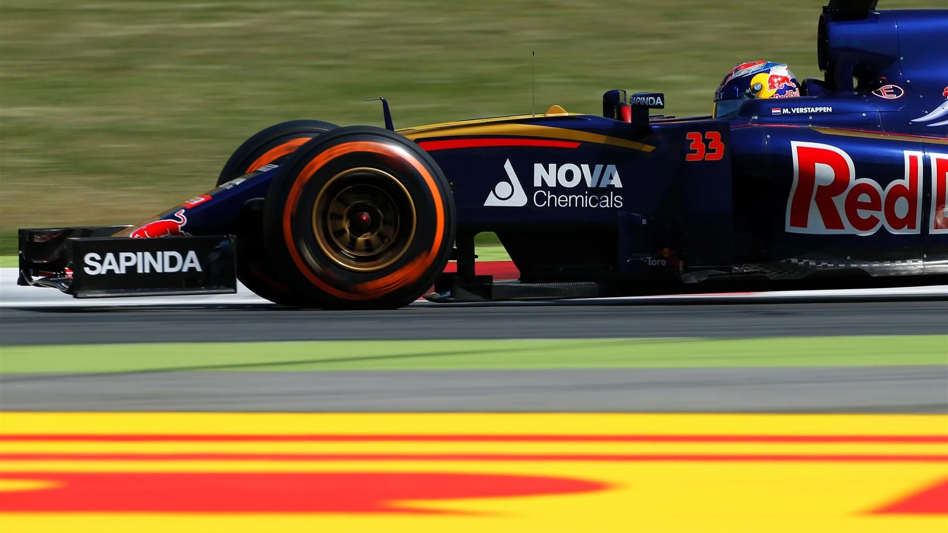 Max Verstappen (NDL) Scuderia Toro Rosso STR10 at Formula One World Championship, Rd5, Spanish Grand Prix Qualifying, Barcelona, Spain, Saturday 9 May 2015. &copy; Sutton Motorsport Images