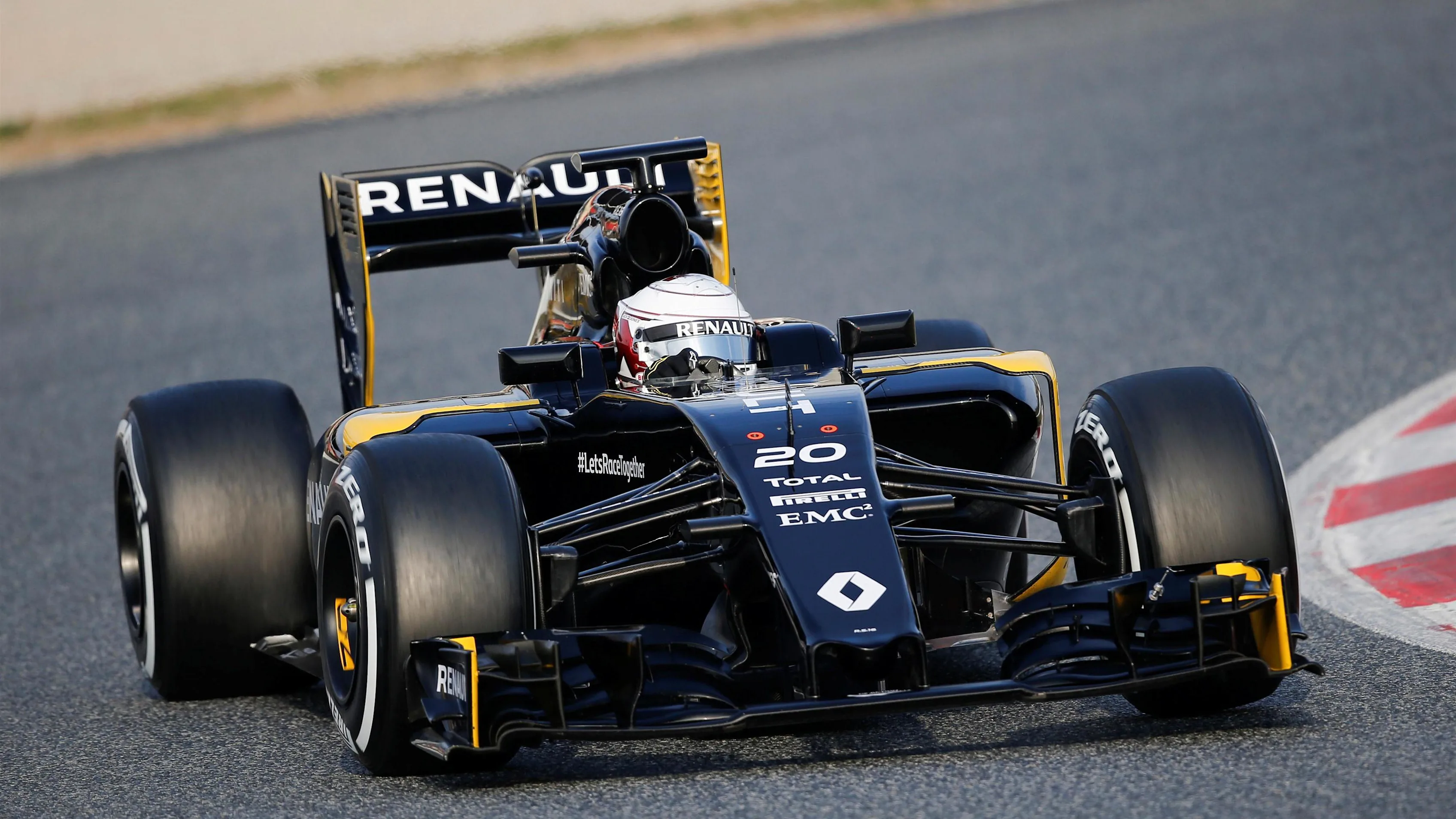 Kevin Magnussen (DEN) Renault Sport F1 Team RS16 at Formula One Testing, Day Four, Barcelona,