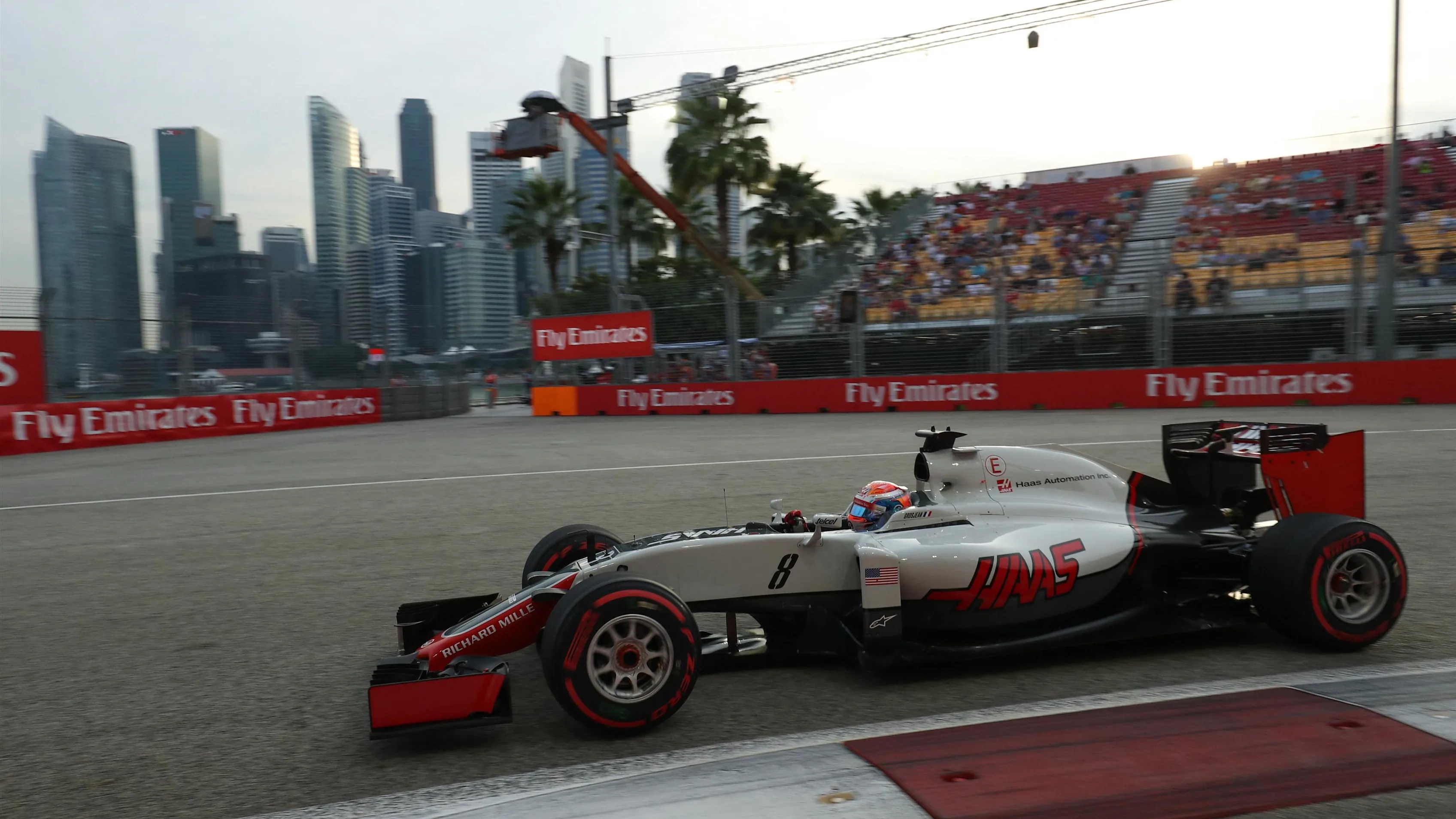 Romain Grosjean (FRA) Haas VF-16 at Formula One World Championship, Rd15, Singapore Grand Prix, Qualifying, Marina Bay Street Circuit, Singapore, Saturday 17 September 2016. &copy; Sutton Images