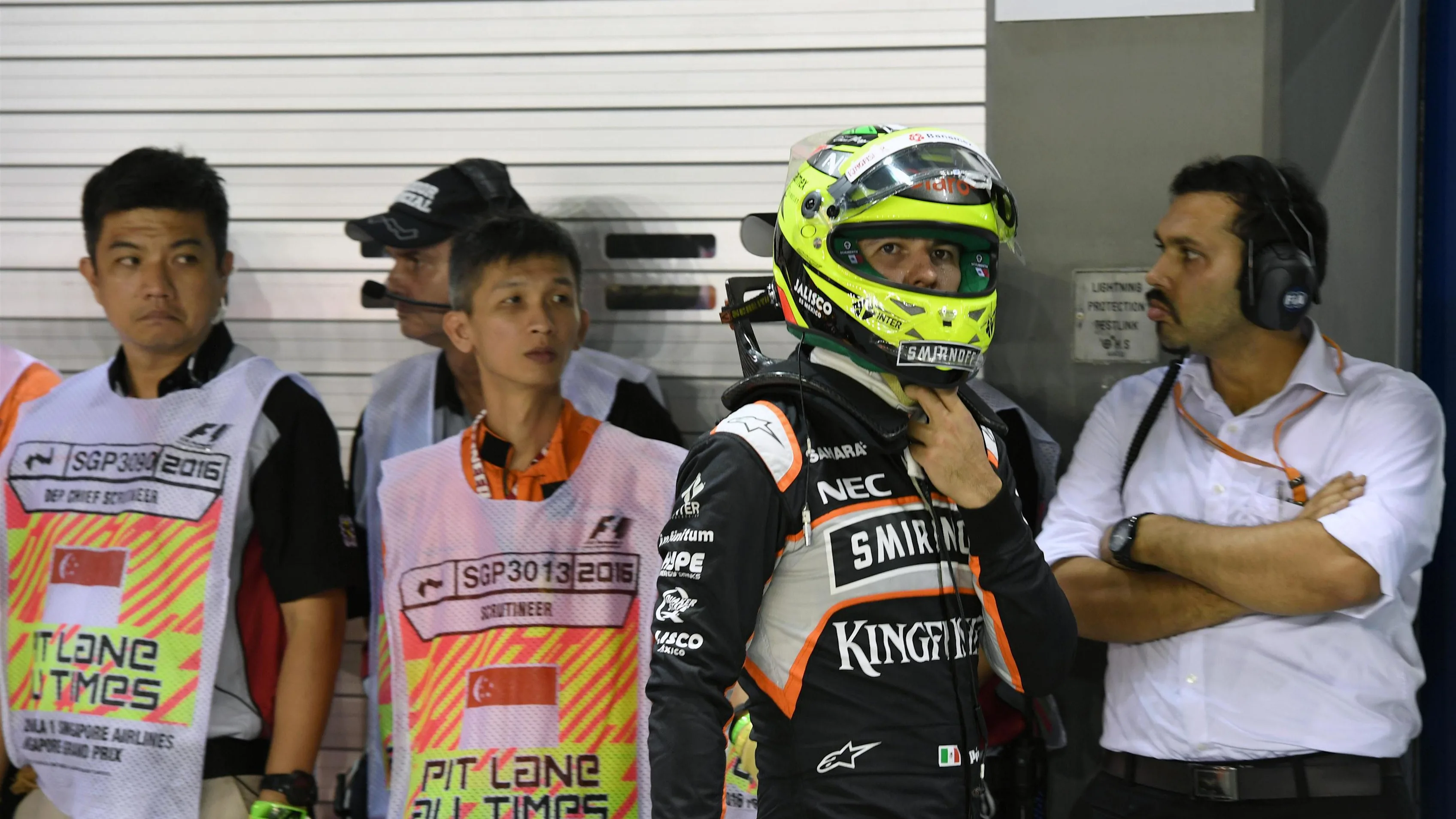 Sergio Perez (MEX) Force India in parc ferme at Formula One World Championship, Rd15, Singapore Grand Prix, Qualifying, Marina Bay Street Circuit, Singapore, Saturday 17 September 2016. &copy; Sutton Images