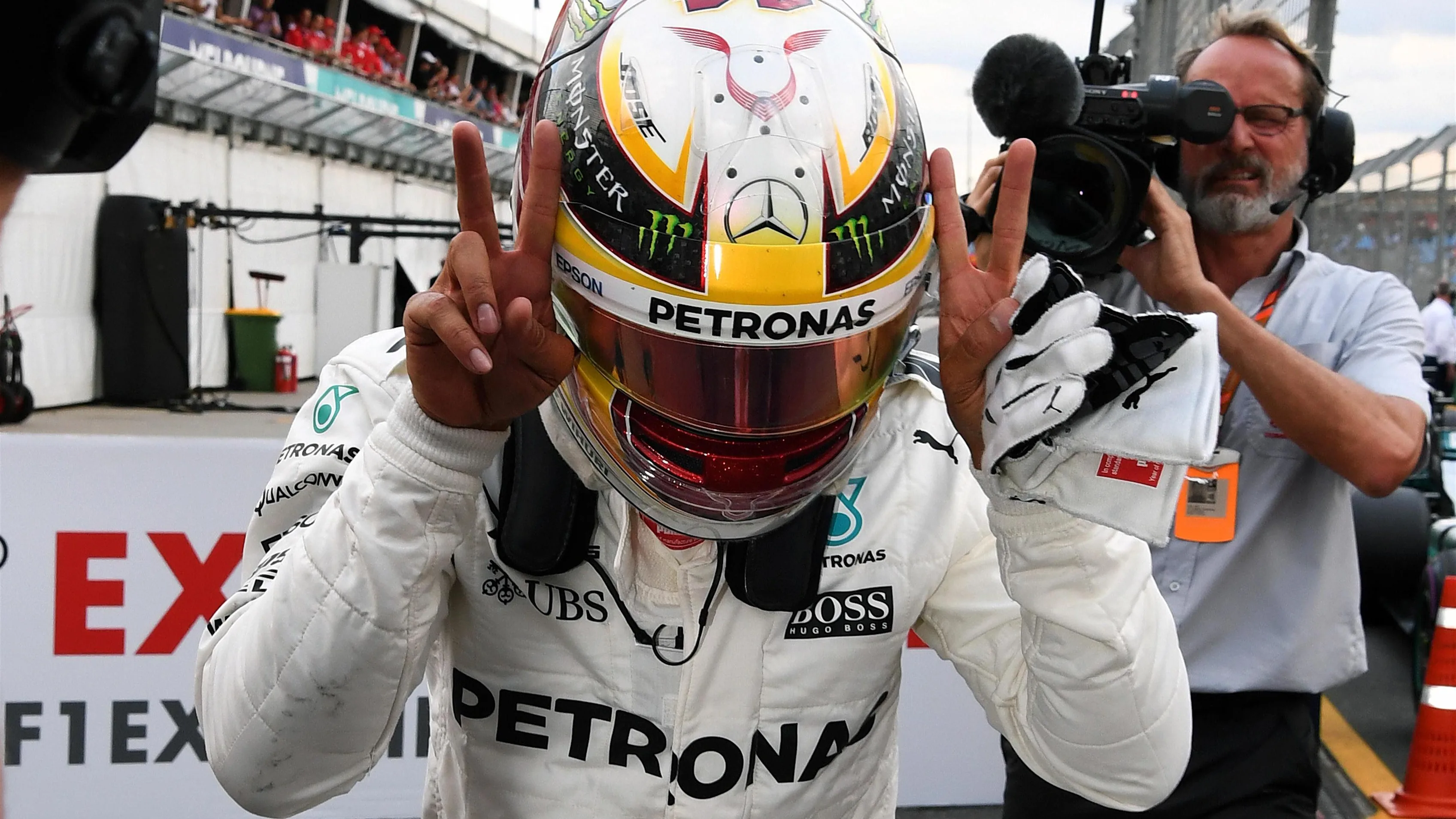 Pole sitter Lewis Hamilton (GBR) Mercedes AMG F1 celebrates in parc ferme at Formula One World Championship, Rd1, Australian Grand Prix, Qualifying, Albert Park, Melbourne, Australia, Saturday 25 March 2017. © Sutton Motorsport Images