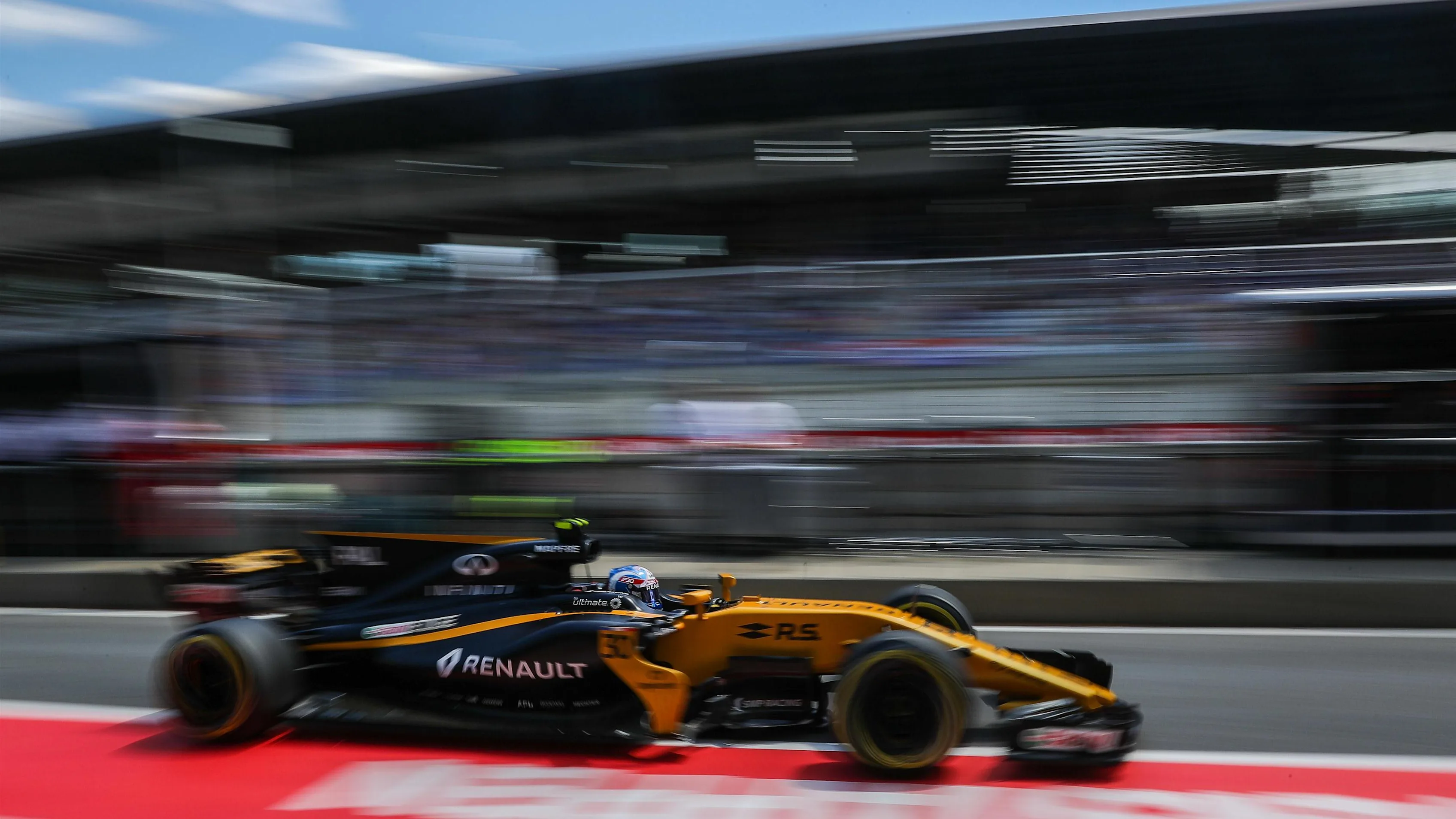 Jolyon Palmer (GBR) Renault Sport F1 Team RS17 at Formula One World Championship, Rd9, Austrian Grand Prix, Practice, Spielberg, Austria, Friday 7 July 2017. © Sutton Images