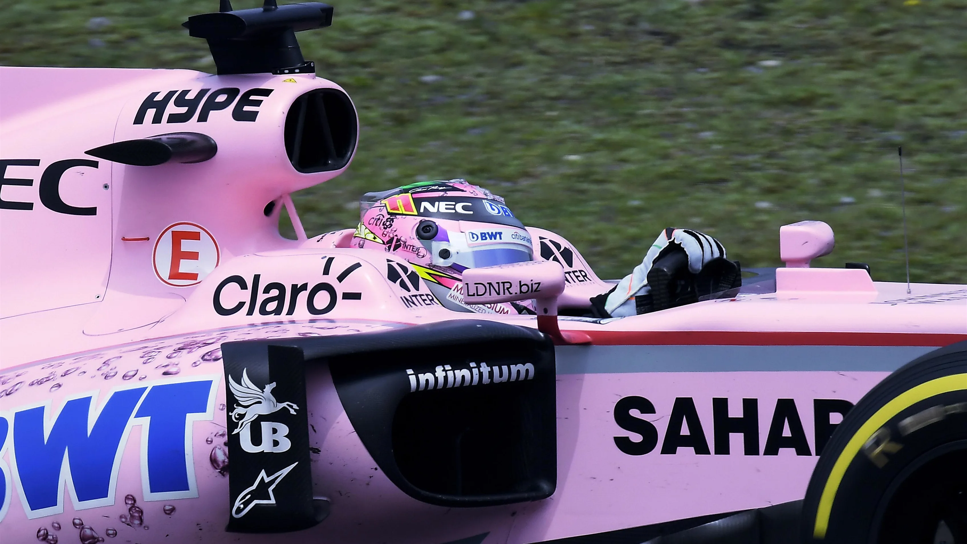 Sergio Perez (MEX) Force India VJM10 at Formula One World Championship, Rd2, Chinese Grand Prix, Qualifying, Shanghai, China, Saturday 8 April 2017. © Sutton Motorsport Images