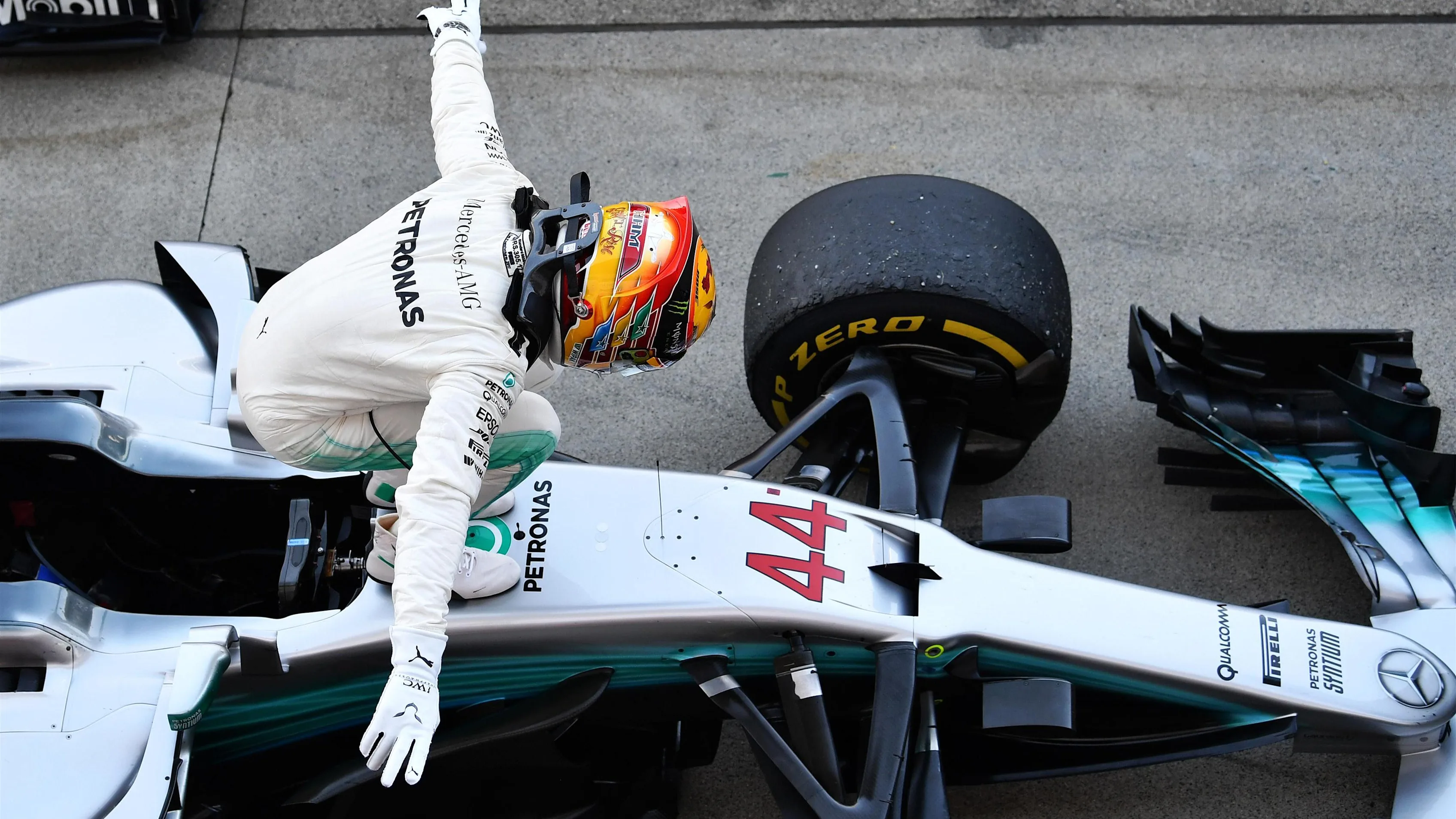 Lewis Hamilton (GBR) Mercedes-Benz F1 W08 Hybrid celebrates in parc ferme at Formula One World