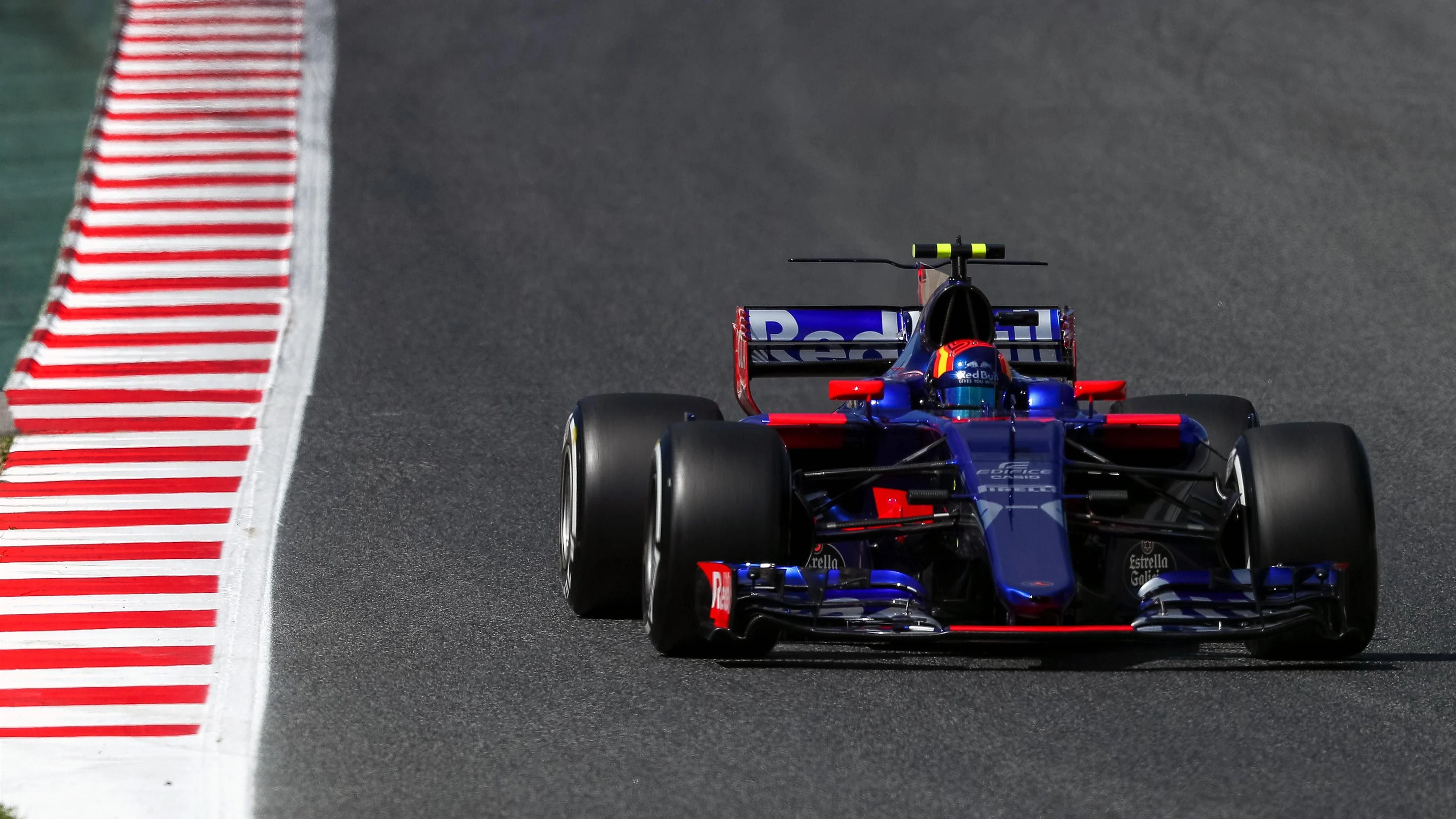 Carlos Sainz (ESP) Scuderia Toro Rosso STR12 at Formula One World Championship, Rd5, Spanish Grand Prix, Qualifying, Barcelona, Spain, Saturday 13 May 2017. © Sutton Motorsport Images/Kym Illman
